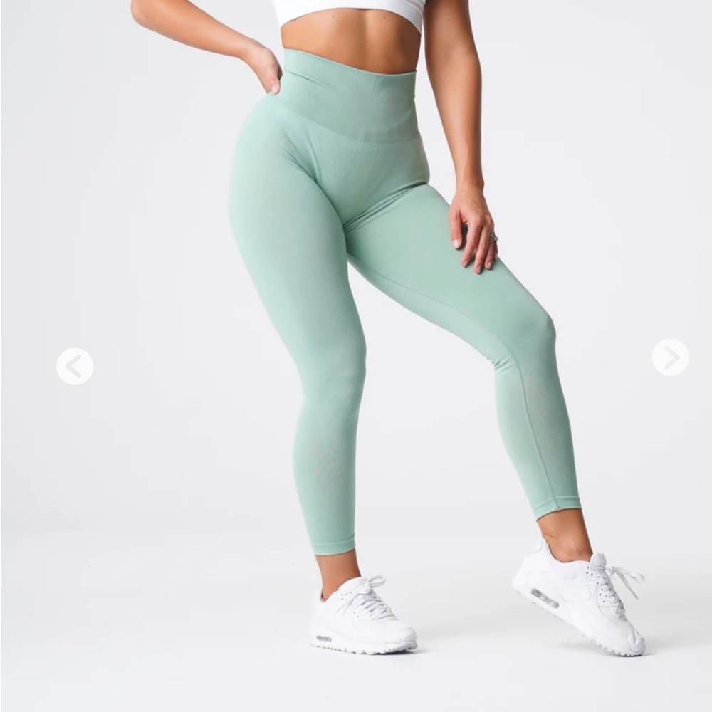 NVGTN Sage Green Contour Seamless Leggings